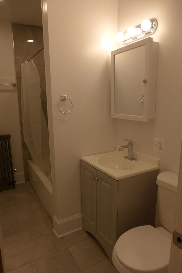 Chicago Apartment: 4804-16 N. Linder /5502 W. Lawrence