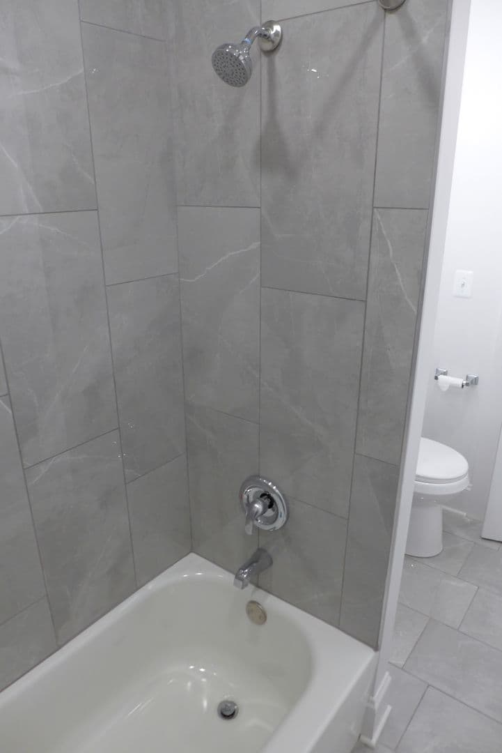 Chicago Apartment: 4804-16 N. Linder /5502 W. Lawrence
