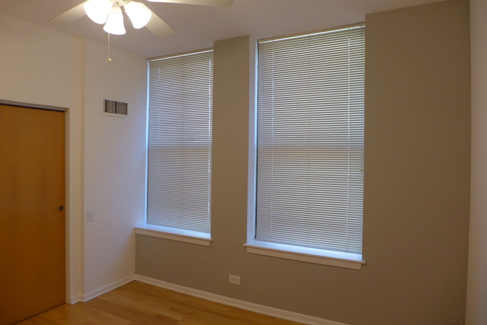 Chicago Apartment: 537 S. Dearborn