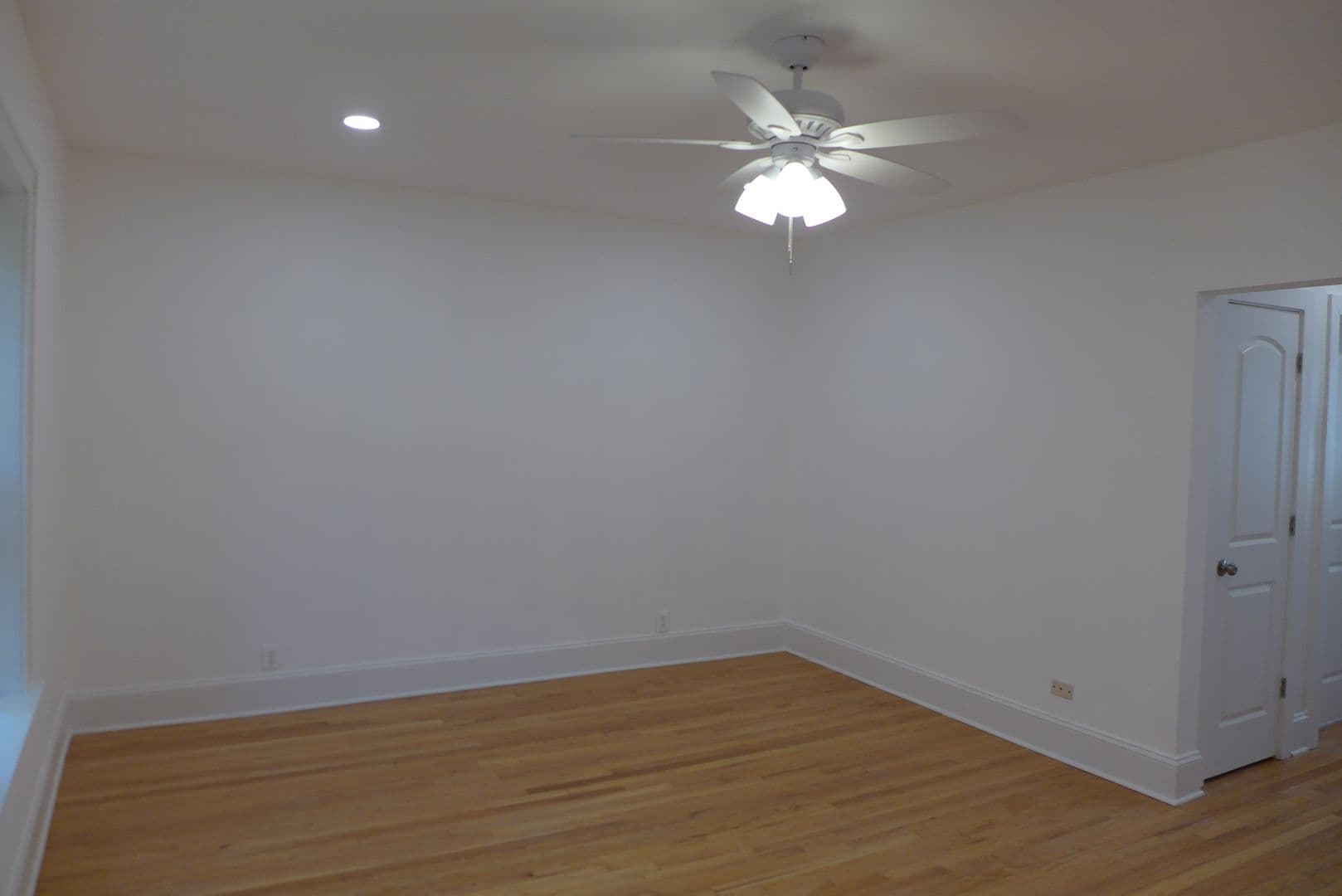 Chicago Apartment: 4804-16 N. Linder /5502 W. Lawrence