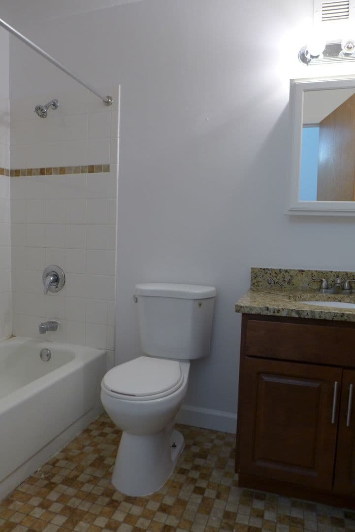 Chicago Apartment: 537 S. Dearborn