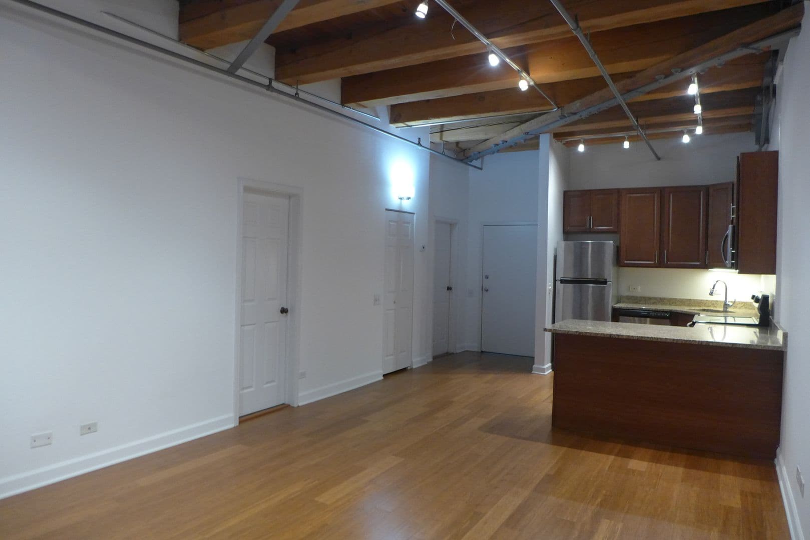 Chicago Apartment: 525 S. Dearborn