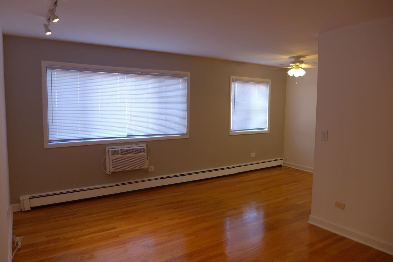 Chicago Apartment: 5300 N. Sheridan Road