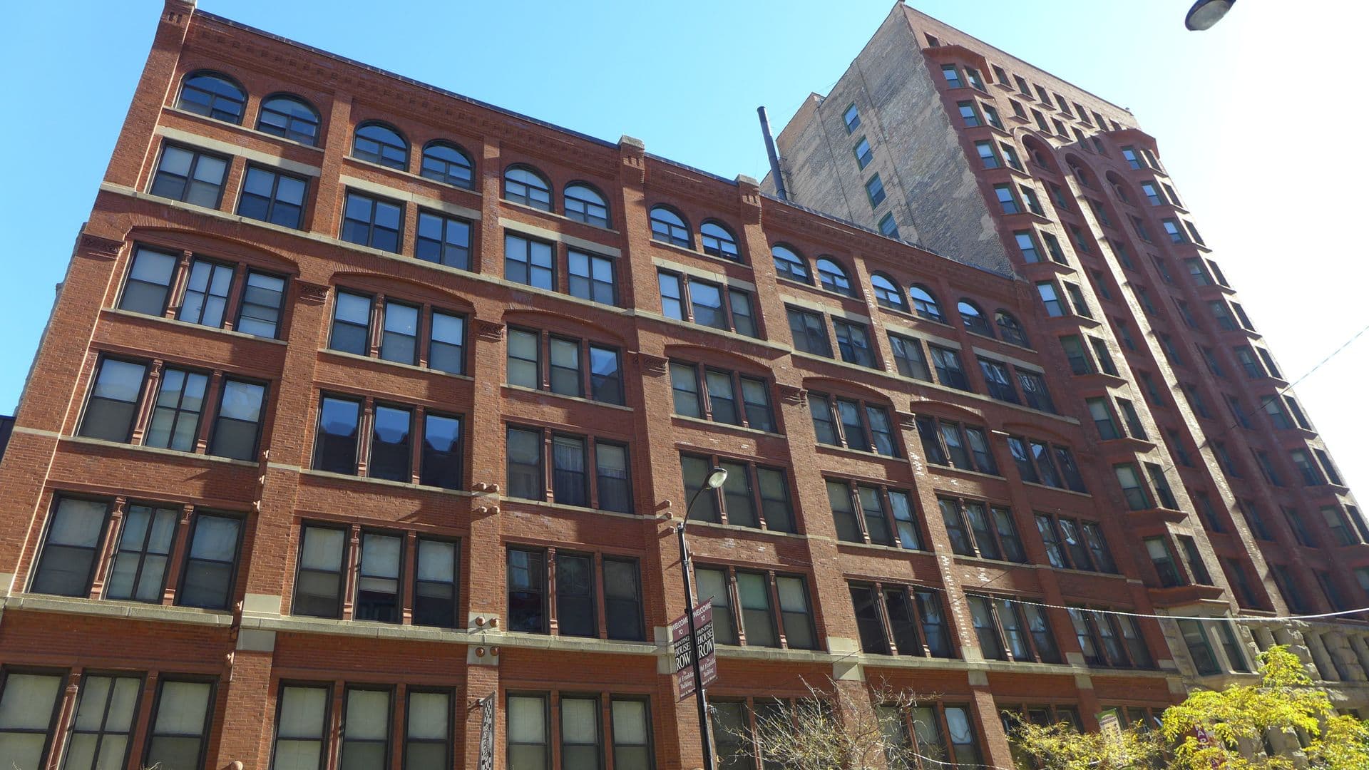 Chicago Apartment: 525 S. Dearborn