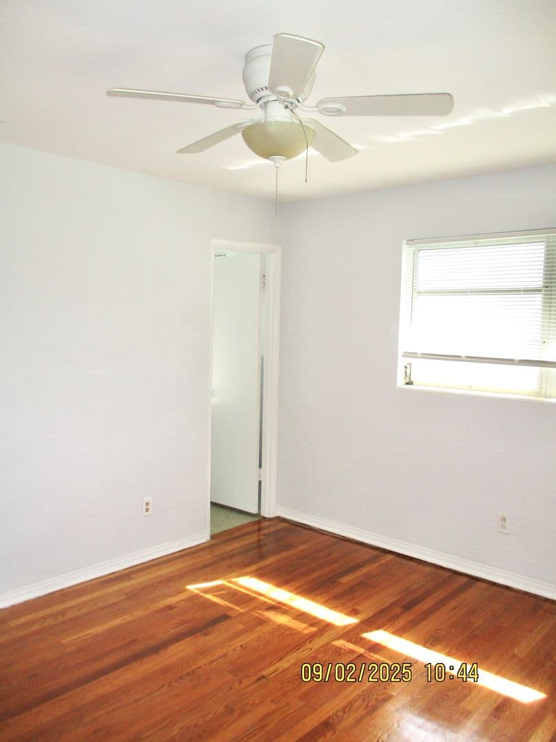 Daytona Beach House: 428 Manhattan Ave
