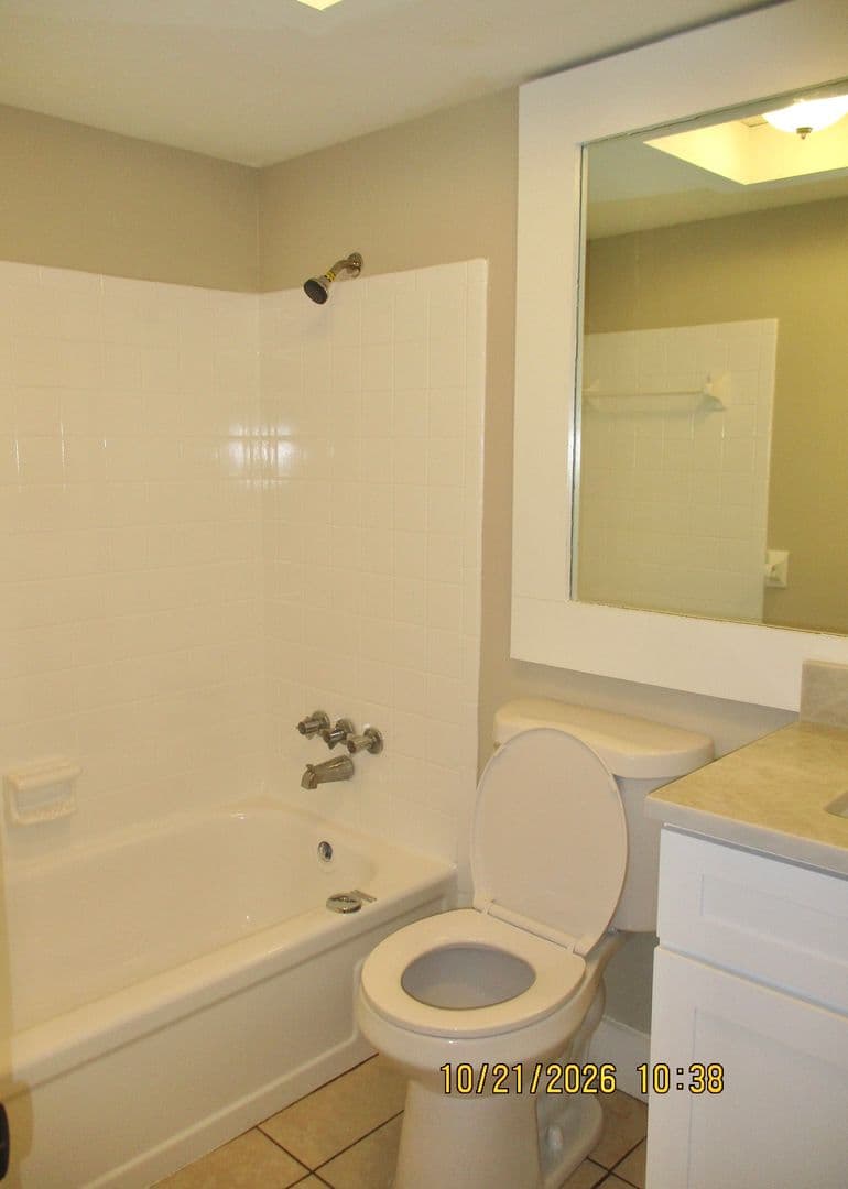 Daytona Beach House: 909 Kathy St