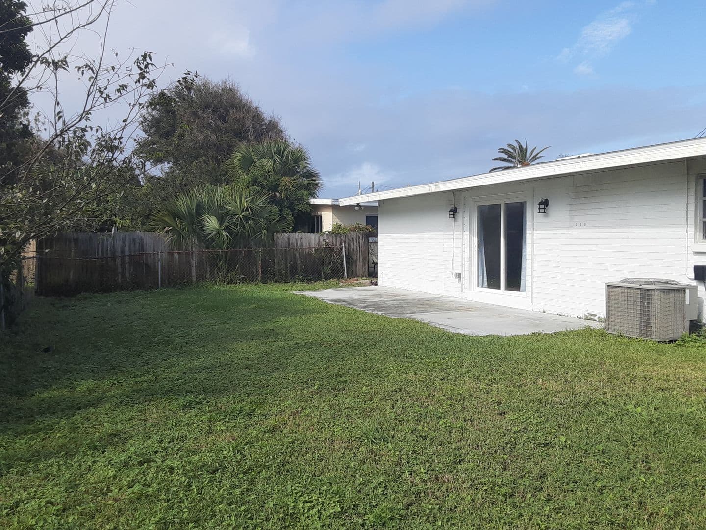 Daytona Beach House: 428 Manhattan Ave