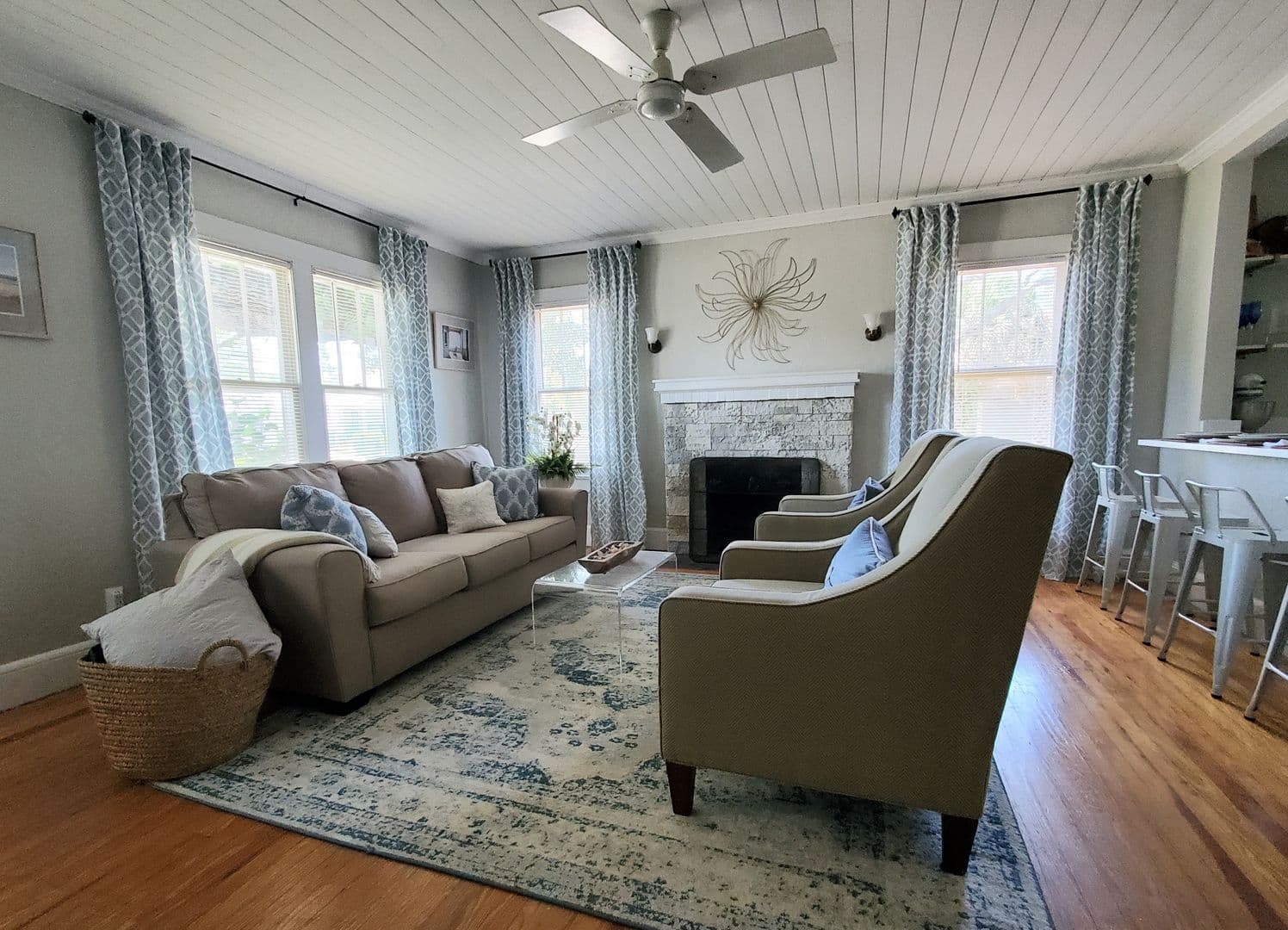 Daytona Beach House: 410 N Oleander Ave