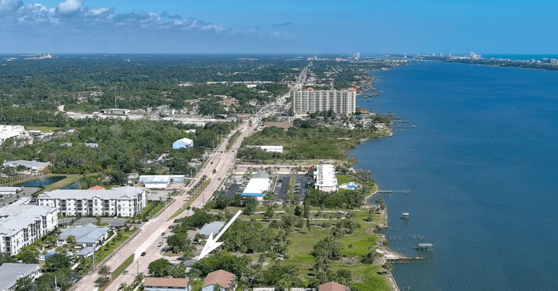 South Daytona Apartment: 108 Murray Way