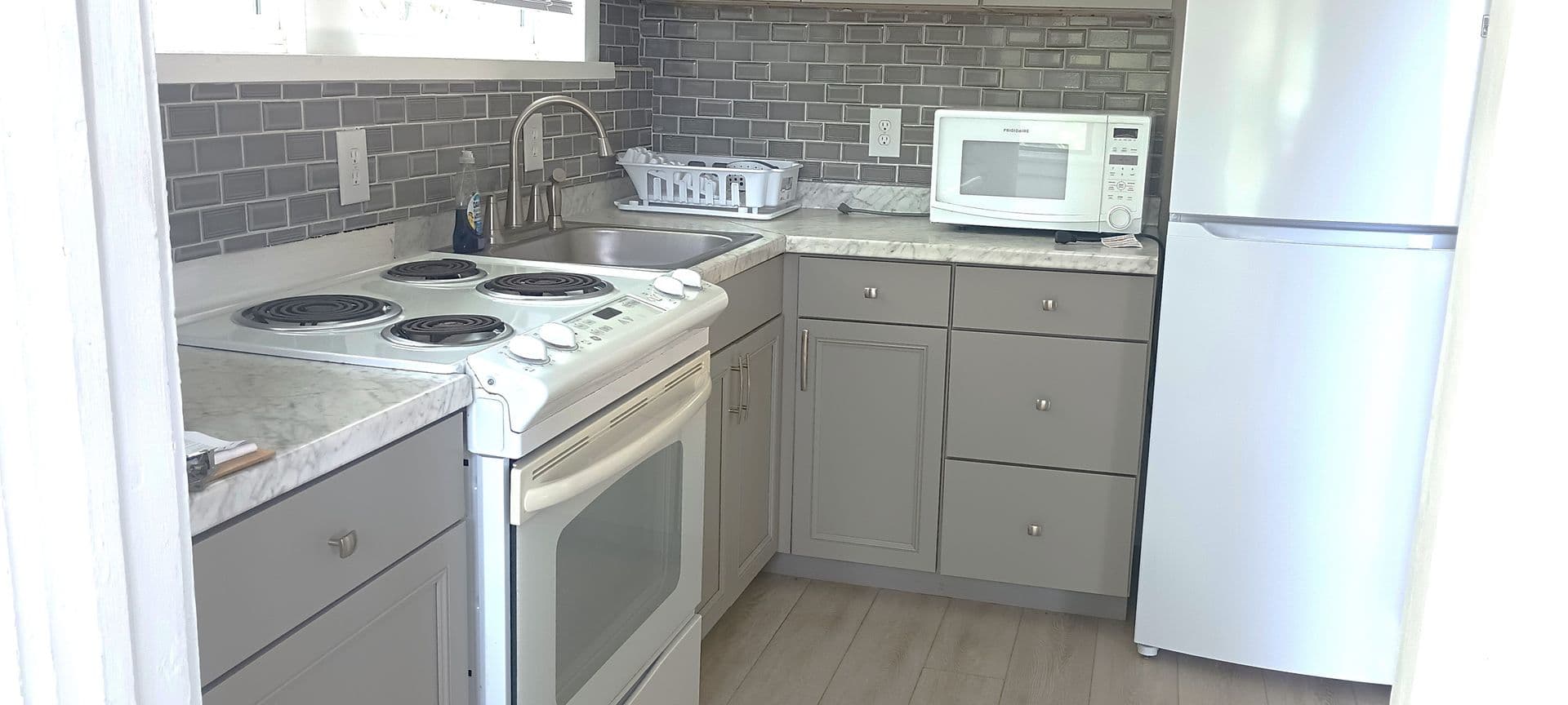 South Daytona Apartment: 108 Murray Way