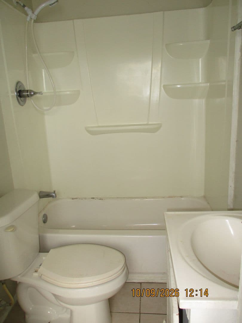 Daytona Beach Apartment: 117 S Grandview Ave - 3