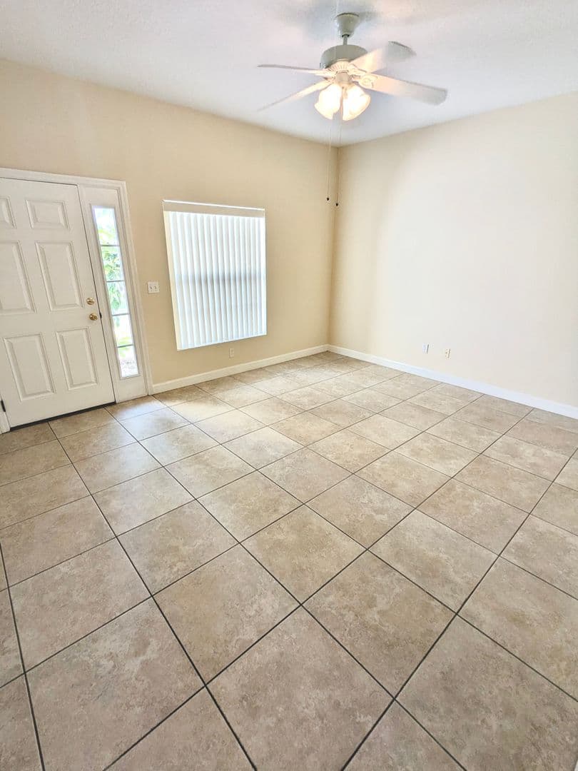 Port Orange House: 1918 Yellowfin Dr