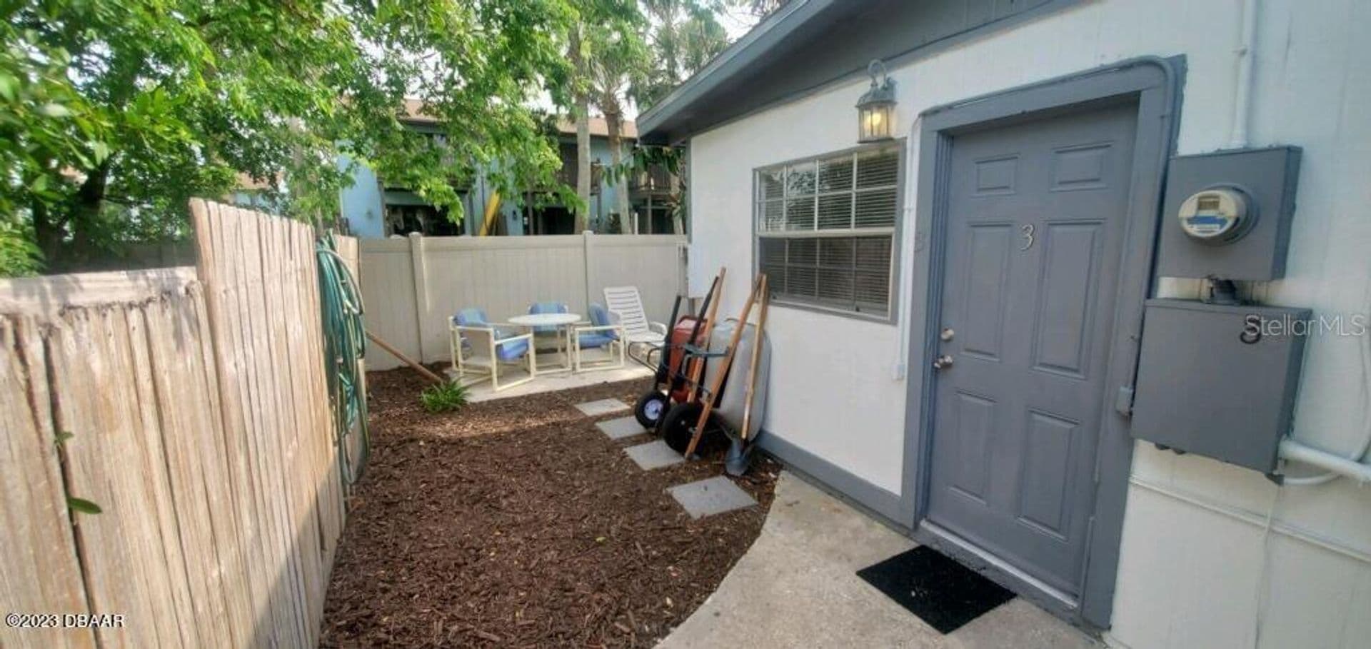 South Daytona Apartment: 108 Murray Way