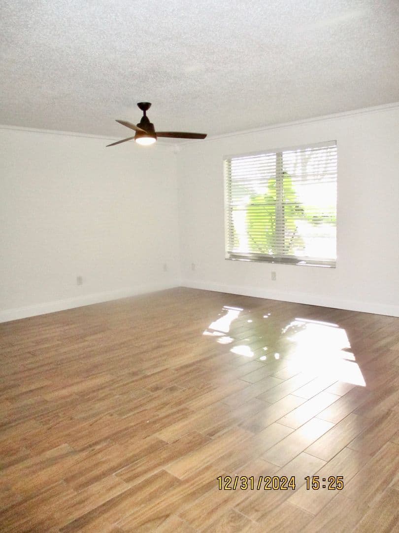 South Daytona House: 1737 Western Rd
