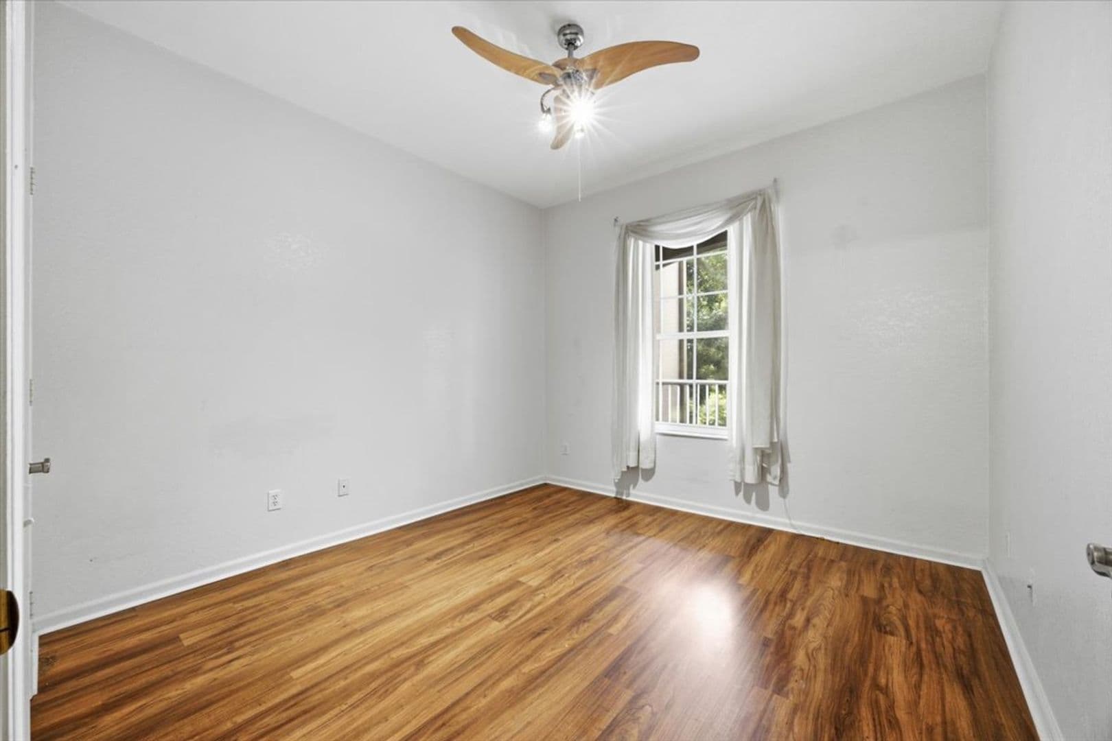 Orlando House: 7109 Yacht Basin Ave, Apt 428