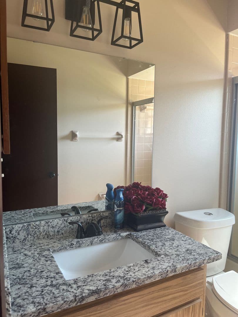 Kissimmee House: 2112 W Martin St