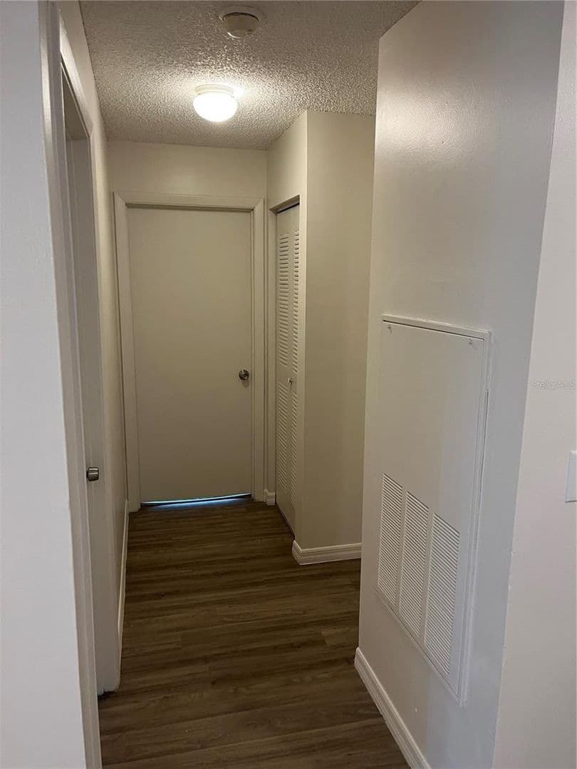 Lake Mary House: 2564 Grassy Point Dr, Unit 104