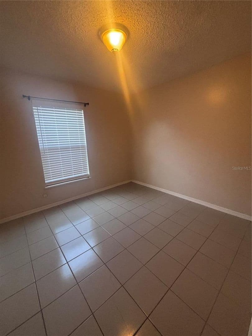 Kissimmee House: 2422 Parsons Pond Circle