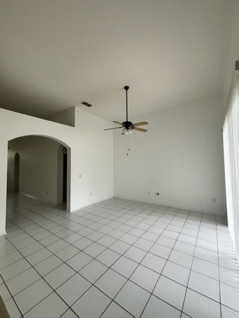 Kissimmee House: 128 Westmoreland Circle