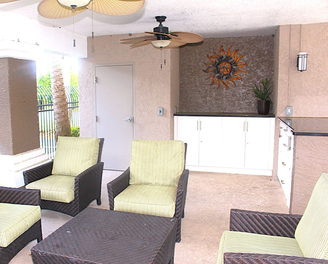 Orlando House: 7109 Yacht Basin Ave, Apt 428