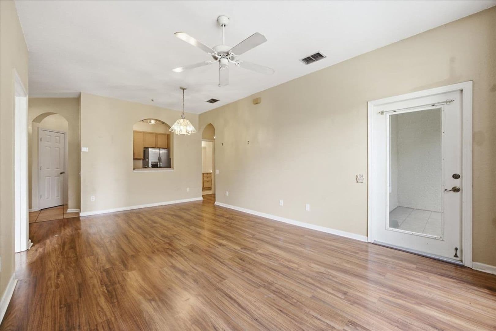 Orlando House: 7109 Yacht Basin Ave, Apt 428