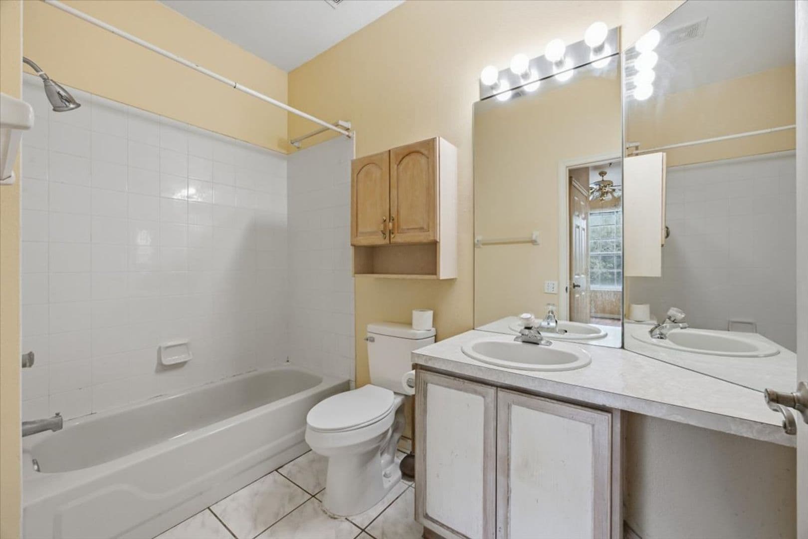 Orlando House: 7109 Yacht Basin Ave, Apt 428
