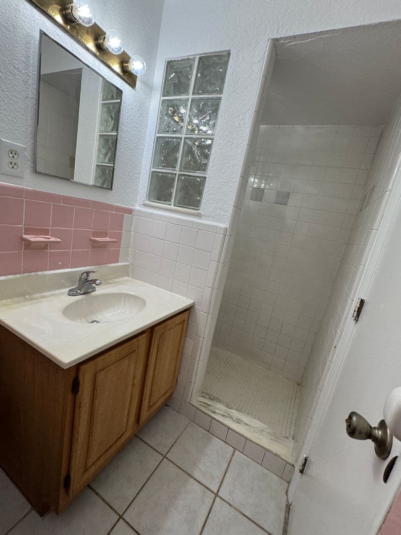 Orlando House: 3111 Eleuthera Lane
