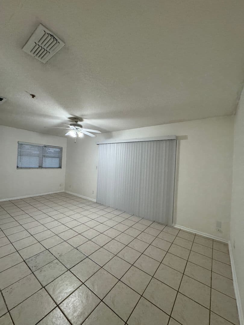Orlando House: 3111 Eleuthera Lane