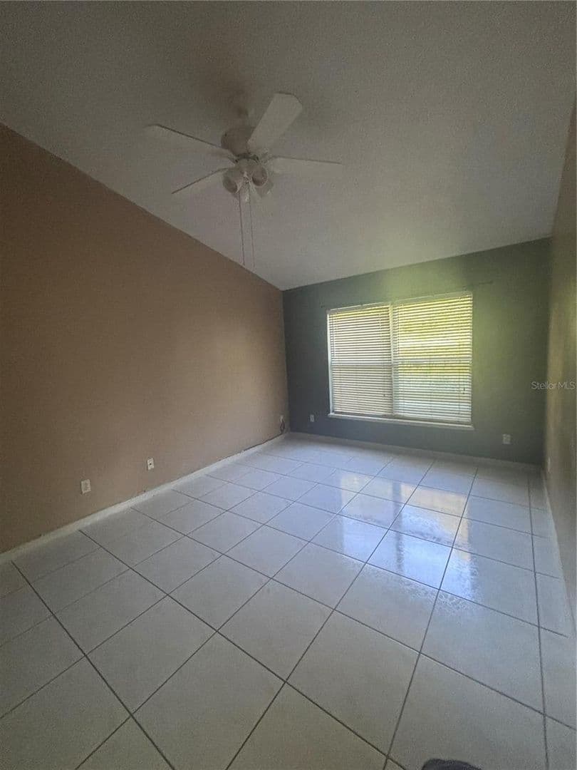 Kissimmee House: 2422 Parsons Pond Circle