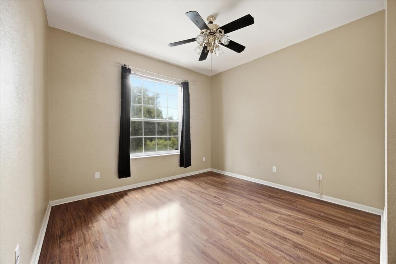 Orlando House: 7109 Yacht Basin Ave, Apt 428