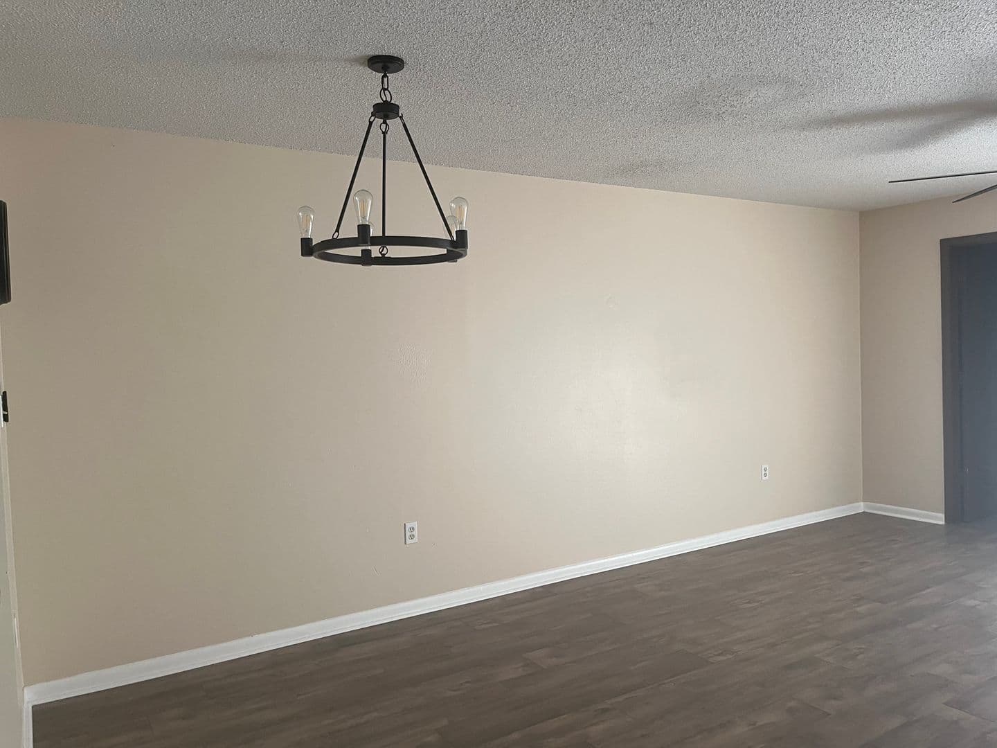 Kissimmee House: 2112 W Martin St