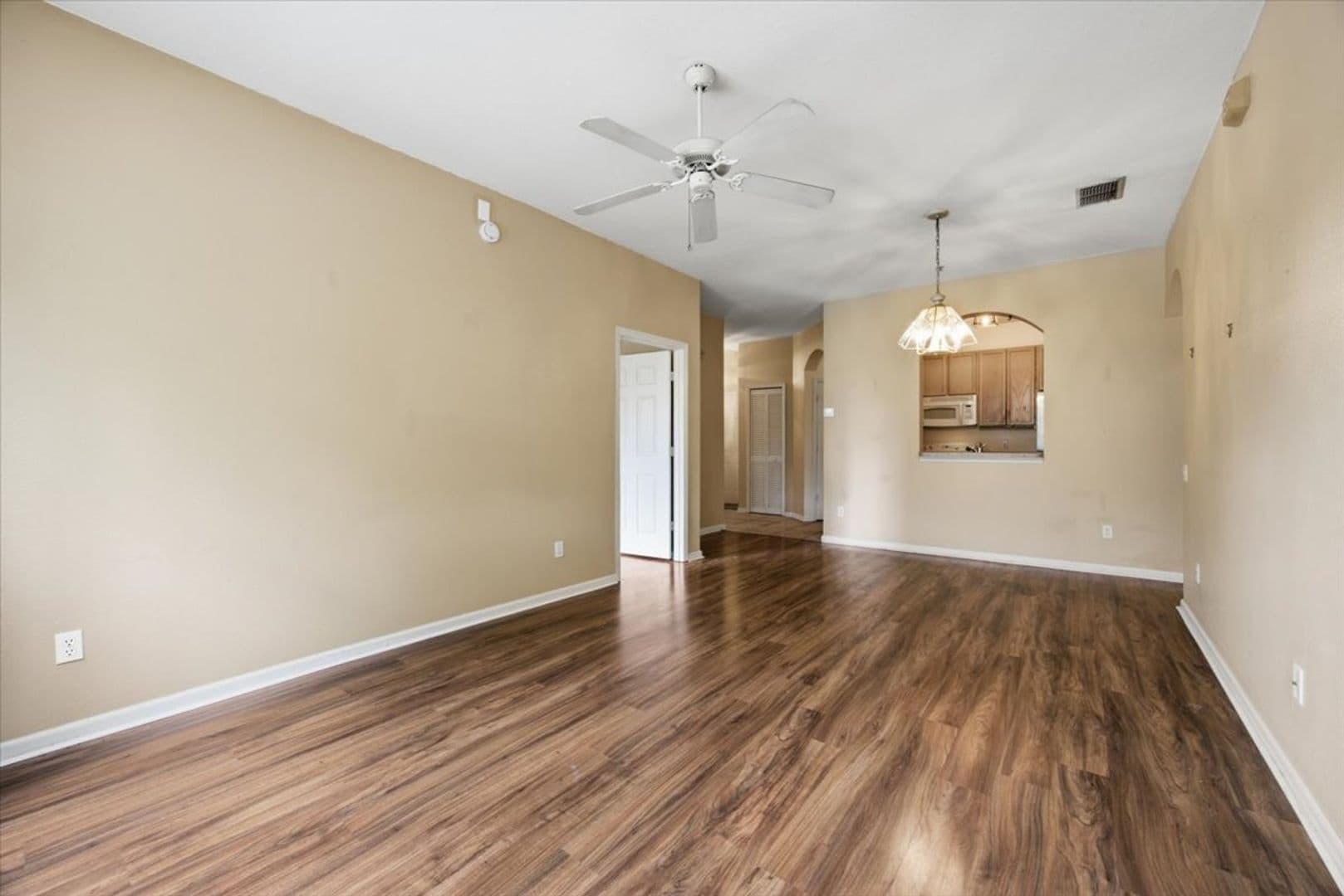 Orlando House: 7109 Yacht Basin Ave, Apt 428