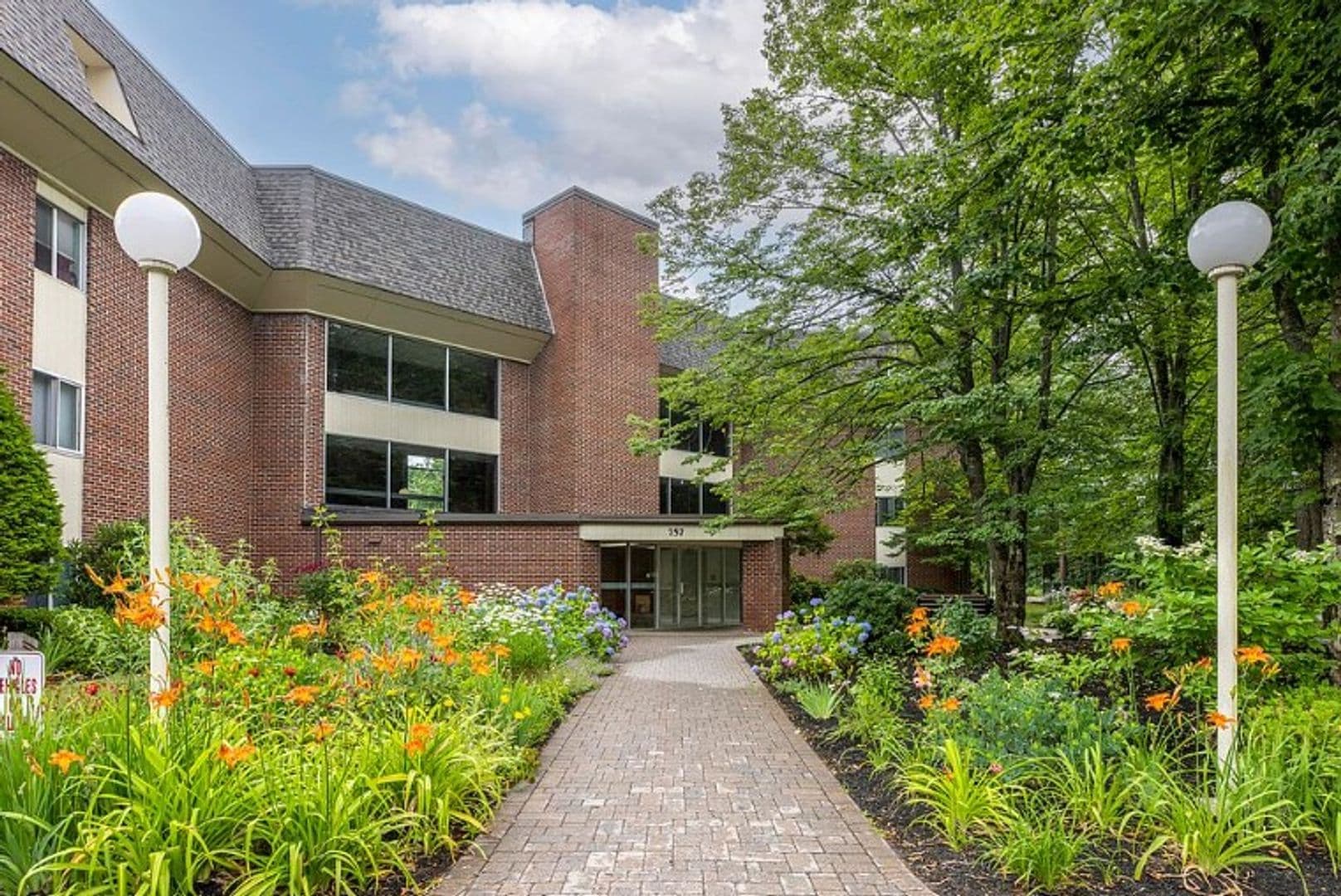 South Portland Condo: 757 Main Street