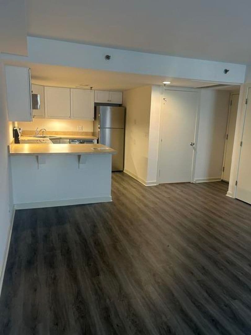 Norwalk Apartment: 10 Wall Street