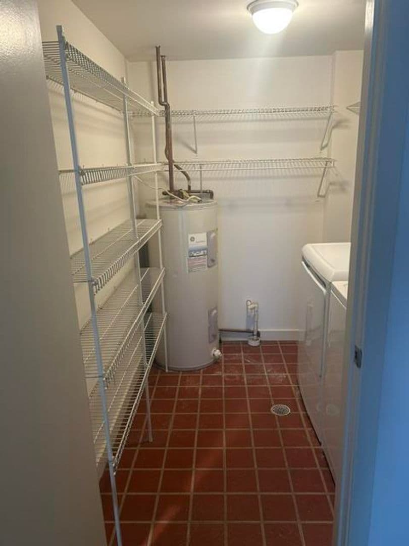 Norwalk Apartment: 10 Wall Street