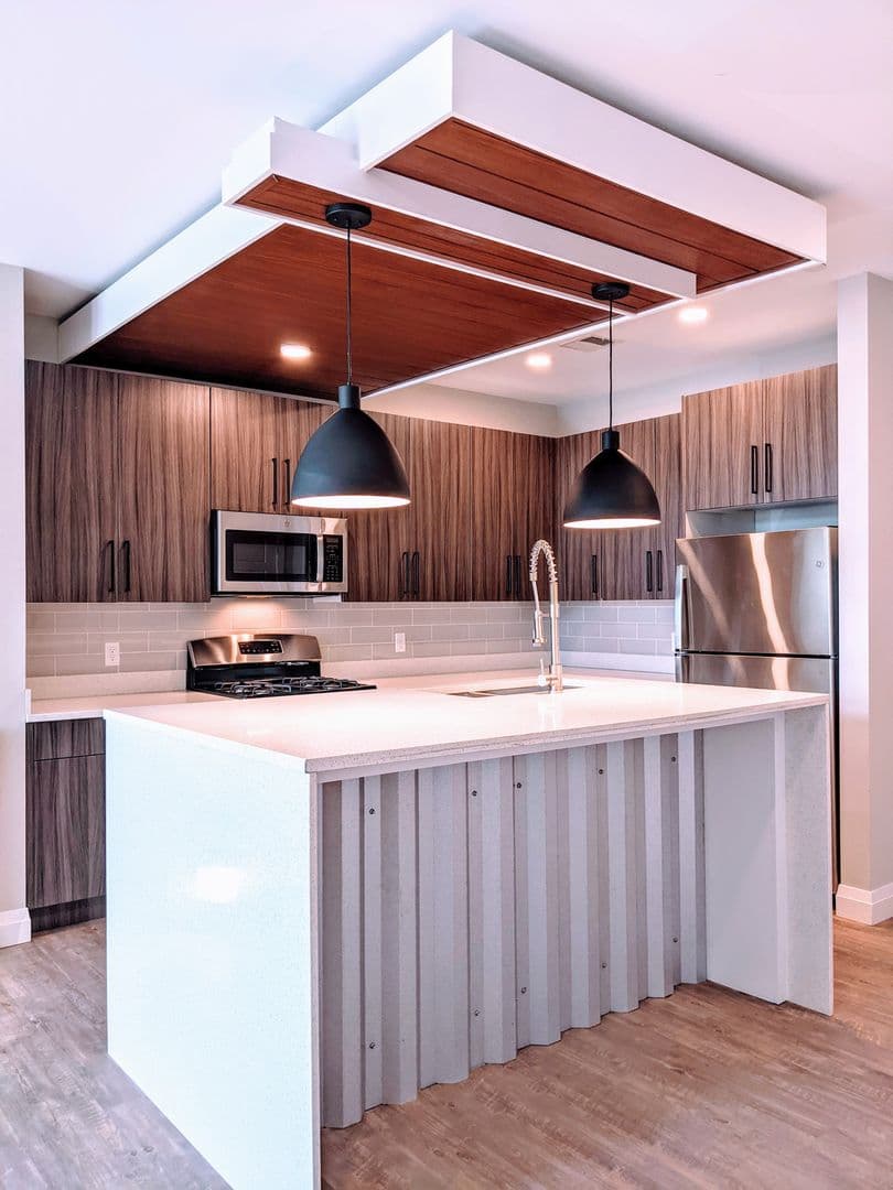 Norwalk Apartment: 1 Bates Court