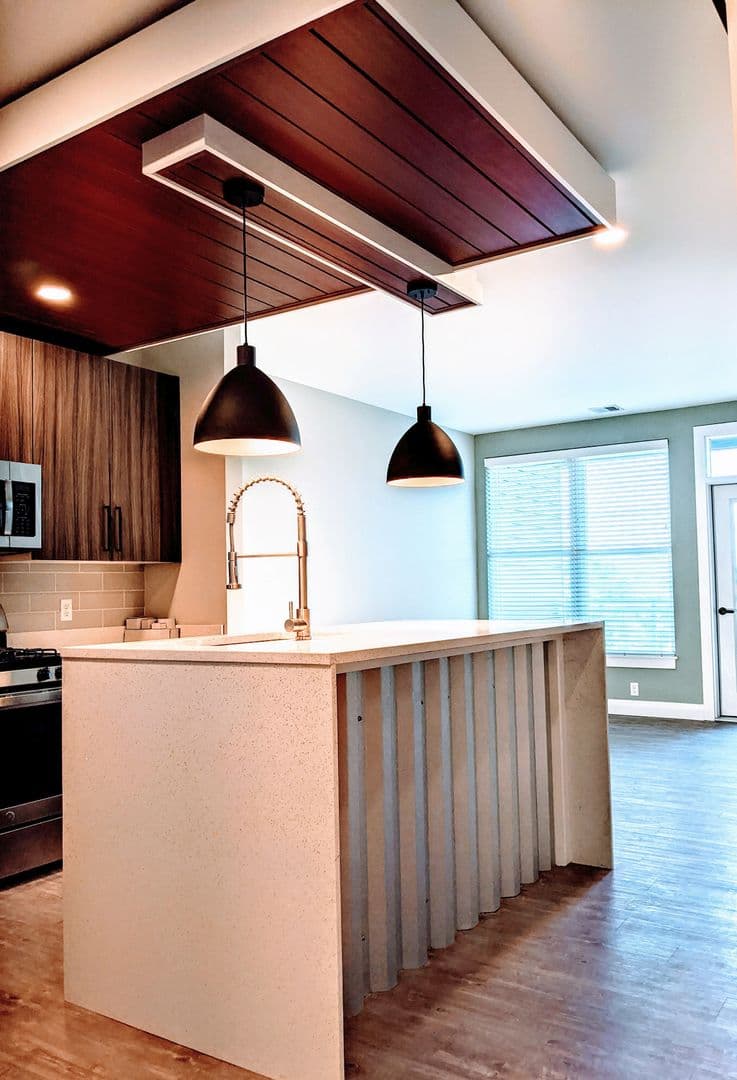Norwalk Apartment: 1 Bates Court