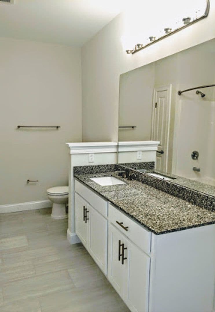 Essex Apartment: 27 Plains Road