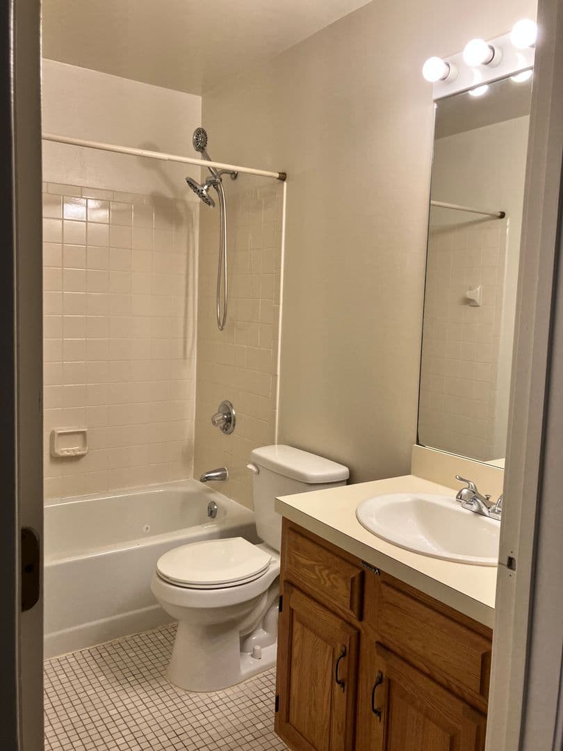 Norwalk Apartment: 10 Wall Street