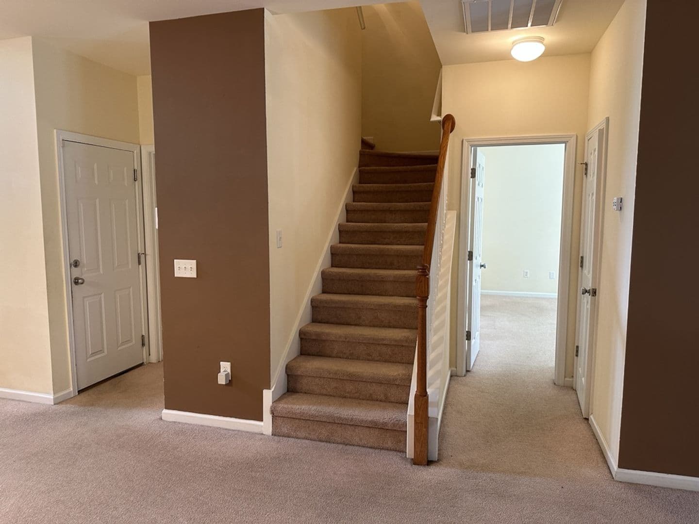 Pooler House: 169 Regency Circle