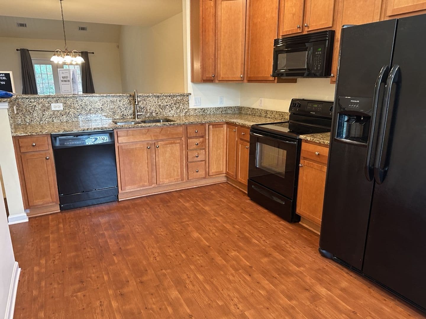 Pooler House: 169 Regency Circle