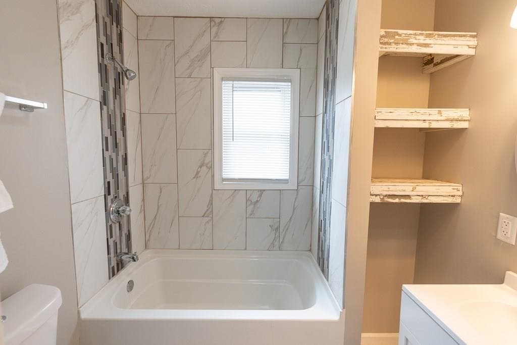 Indianapolis House: 415 Iowa Street