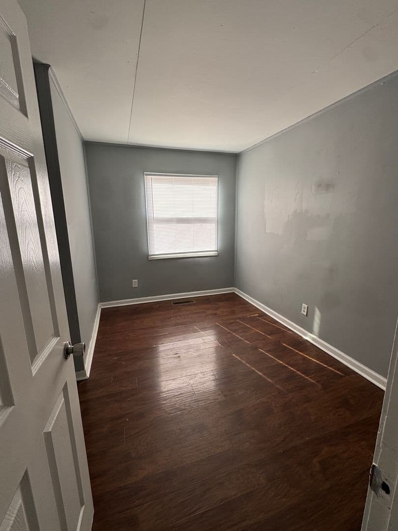 Indianapolis House: 4715 E 33rd St