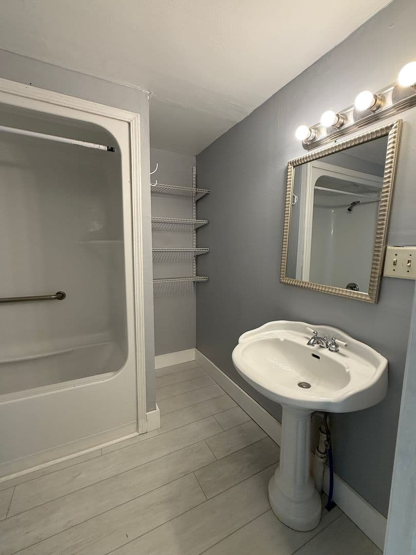Indianapolis House: 2801 Columbia Avenue