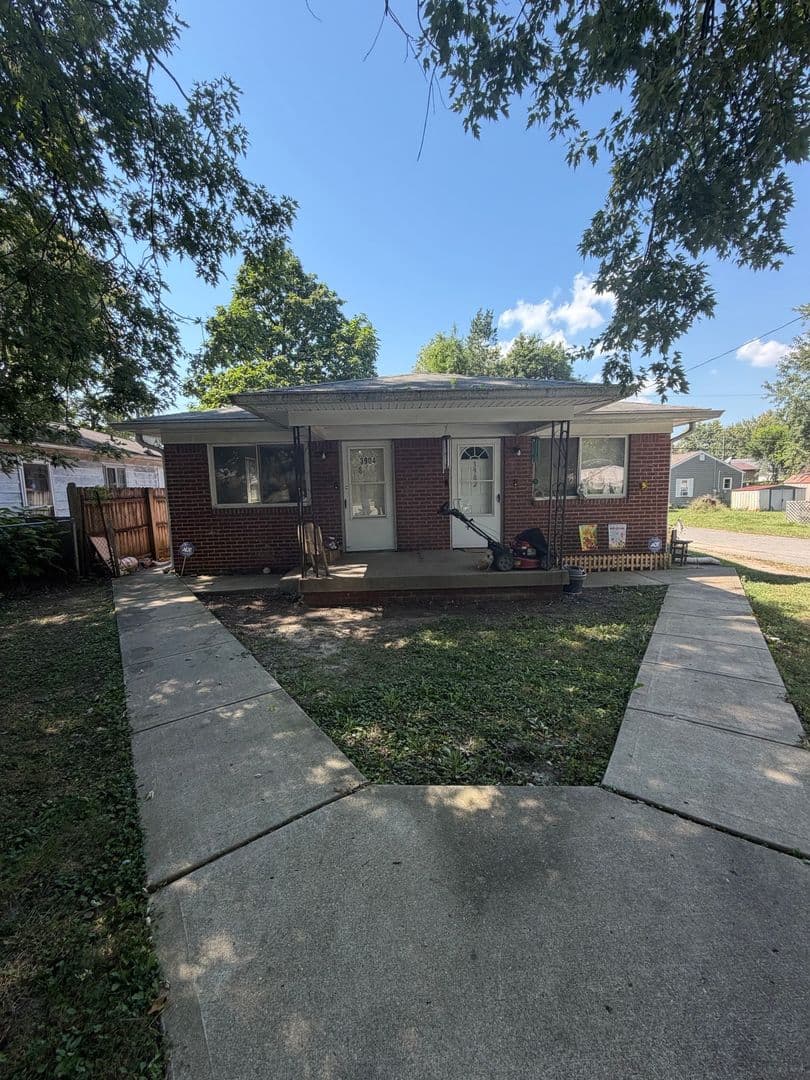 Indianapolis House: 3904 Aurora Street