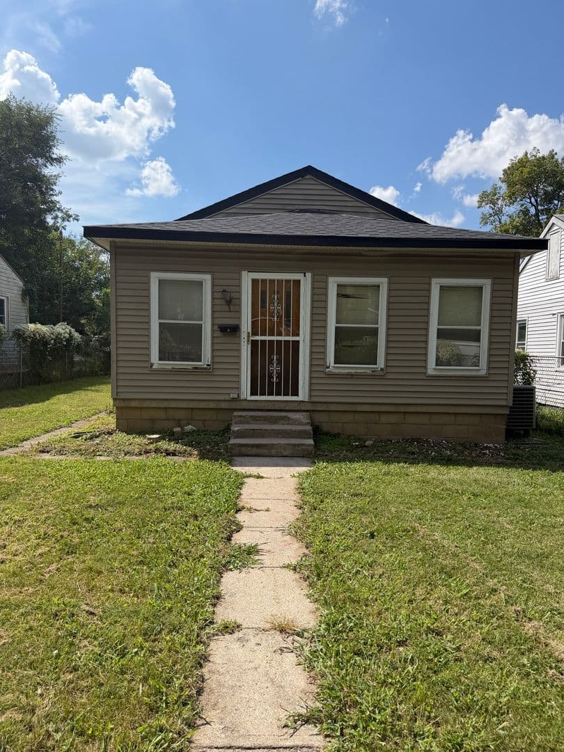 Indianapolis House: 2952 N Colorado Avenue