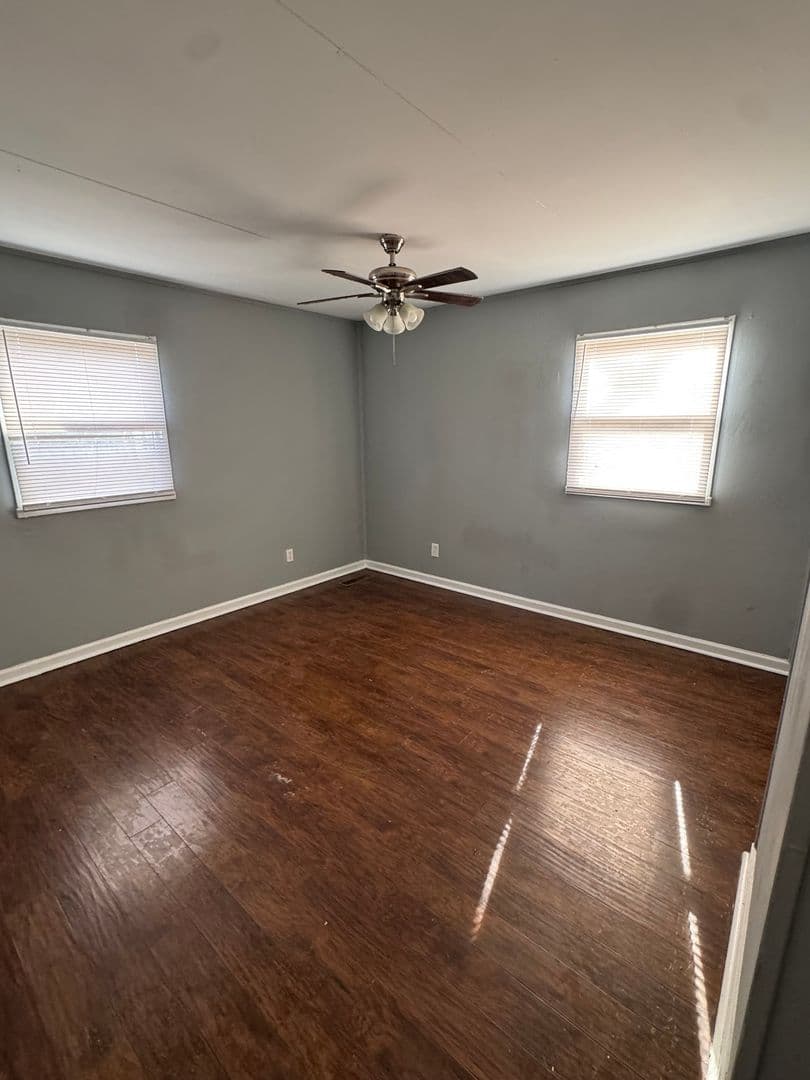 Indianapolis House: 4715 E 33rd St
