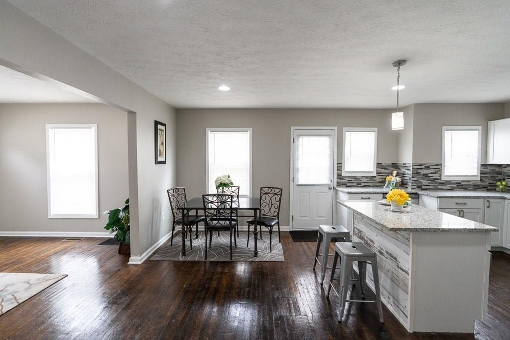 Indianapolis House: 415 Iowa Street