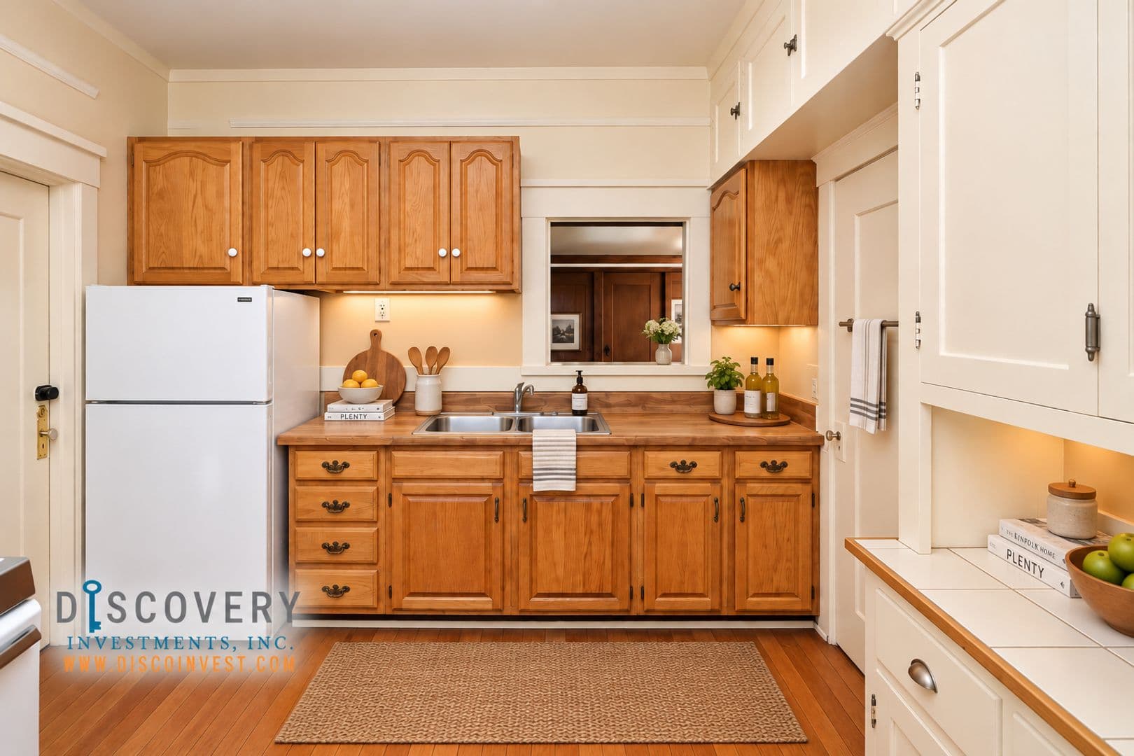 Berkeley Apartment: 2814 College Ave.