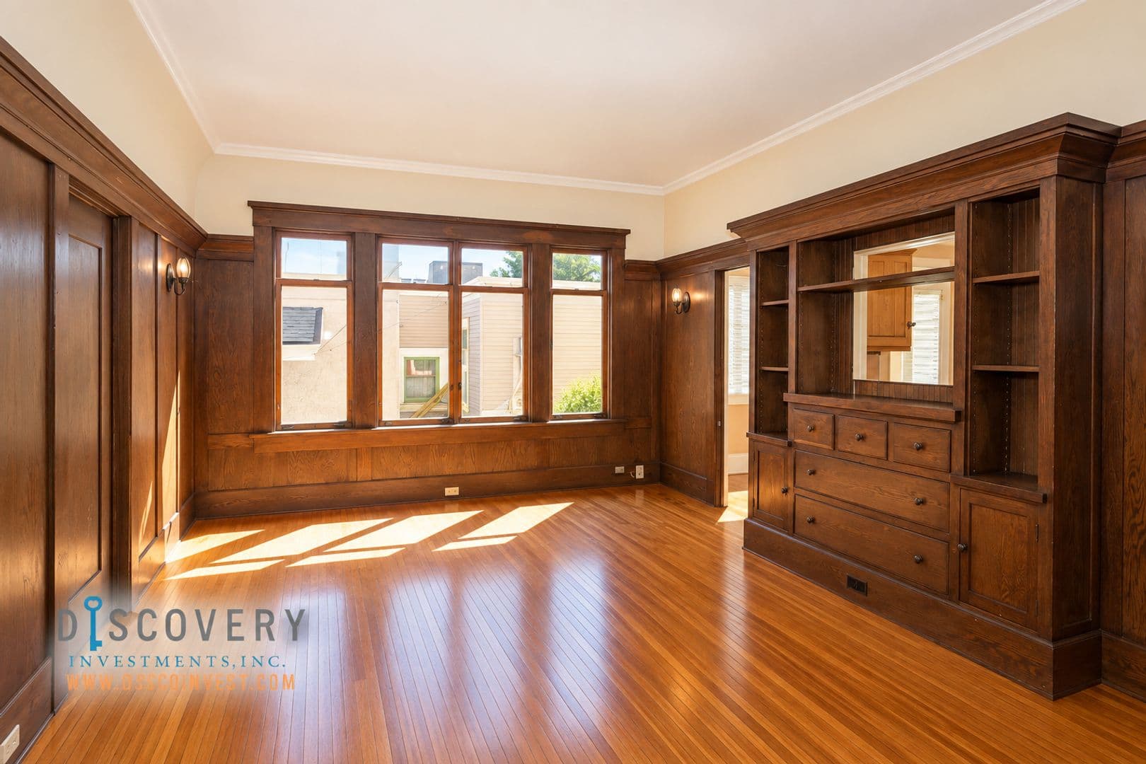 Berkeley Apartment: 2814 College Ave.